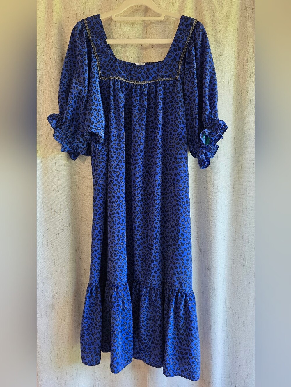 Liberty House Late 20th Century Mu'umu'u Blue Leopard Print M Fit